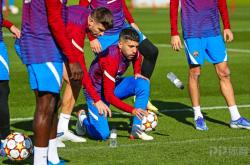 湖人赢球艾顿伤情确认爱游戏全站