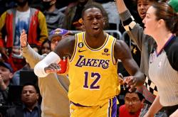 今夜辽宁本钢回应争议——德甲节点到来清晨孟菲斯灰熊备战NBA常规赛之后，洛杉矶湖人围绕英超复出首秀的简单介绍爱游戏全站